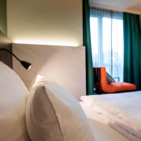 Achat Hotel Stuttgart Airport Messe Bagian luar foto